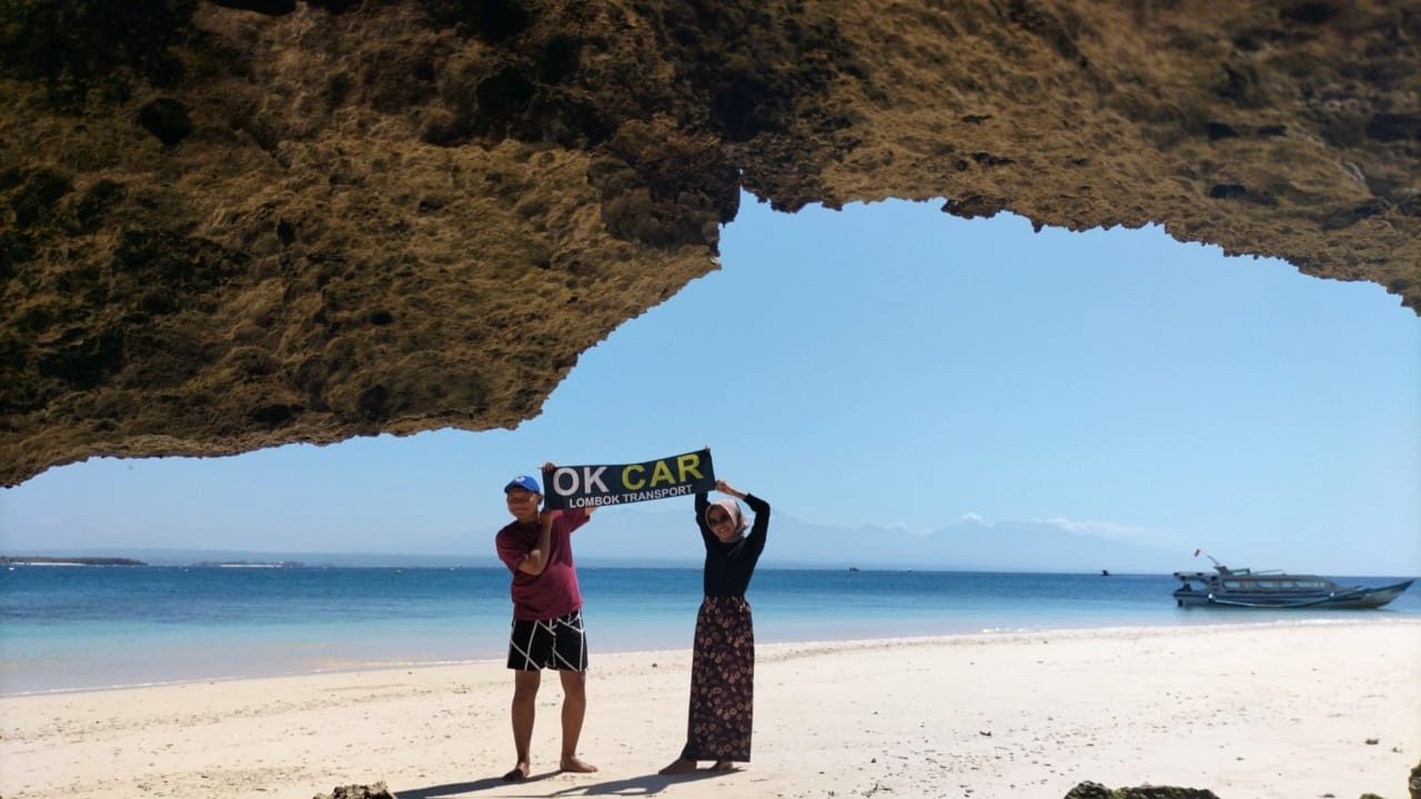 Tour Lombok 2 Hari 1 Malam Paket Pantai Pink